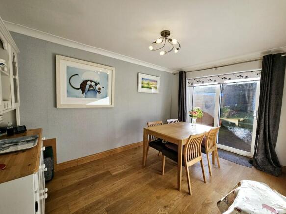 4 bed Detached for sale Image 10