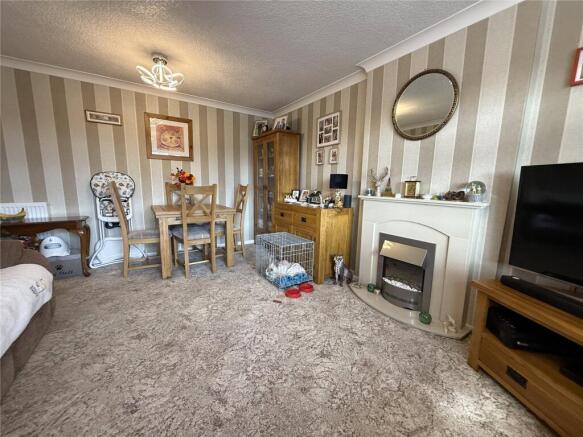 2 bed Bungalow for sale Image 6