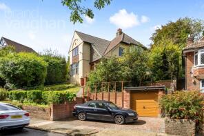 19, Eldred Avenue, Brighton BN1 5EB