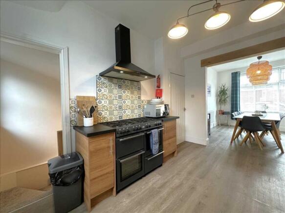 4 bed House for sale Image 10