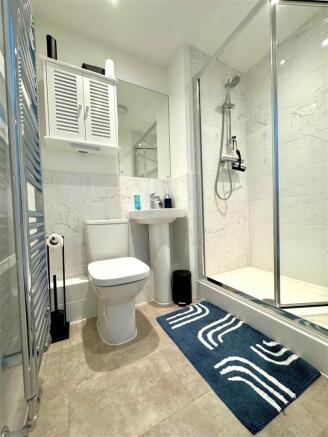 en-suite.jpg