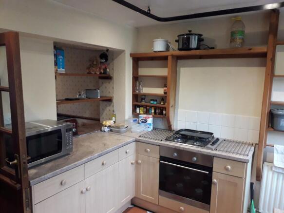 fitted kitchen