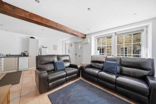 6 bed Terraced for sale Image 12