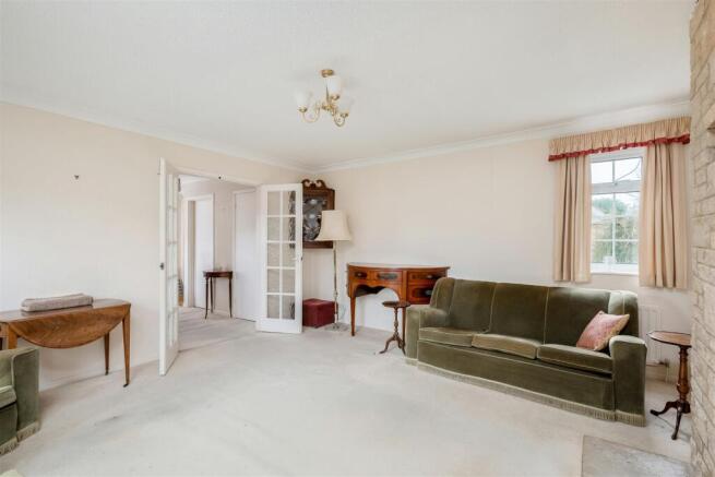 4 St Leonards Court 2154-3.jpg