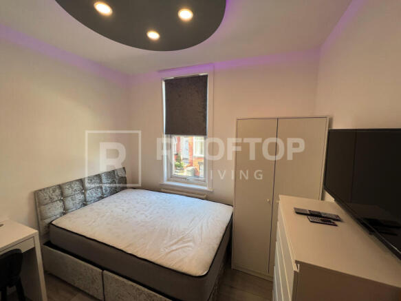 2 bed House to rent Image 10