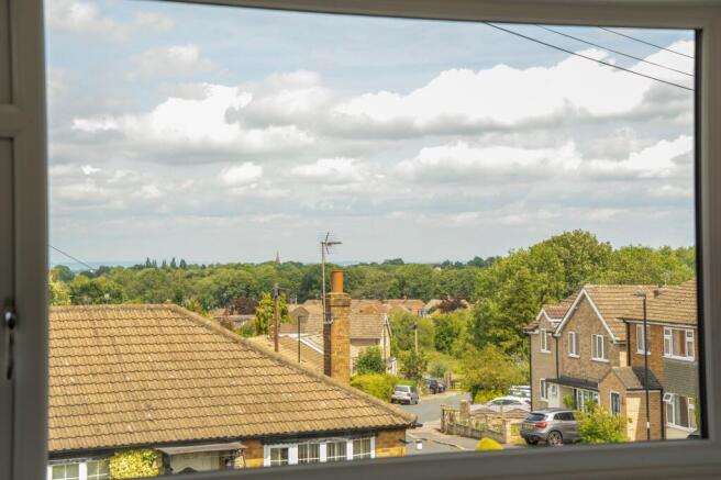 3 bed Semi-Detached for sale Image 10