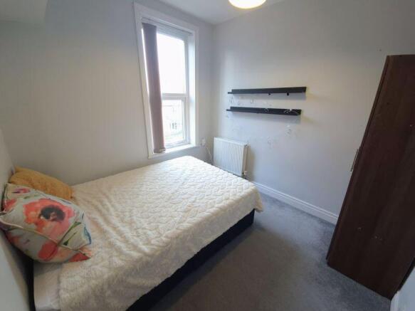 7 bed Terraced for sale Image 11