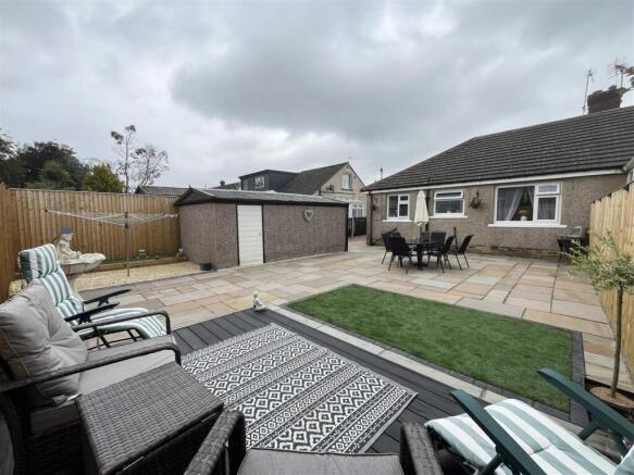 2 bed Semi-Detached Bungalow for sale Image 4