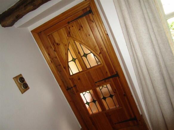 ENTRANCEPORCH