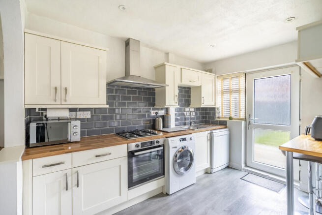 3 bed Terraced for sale Image 3