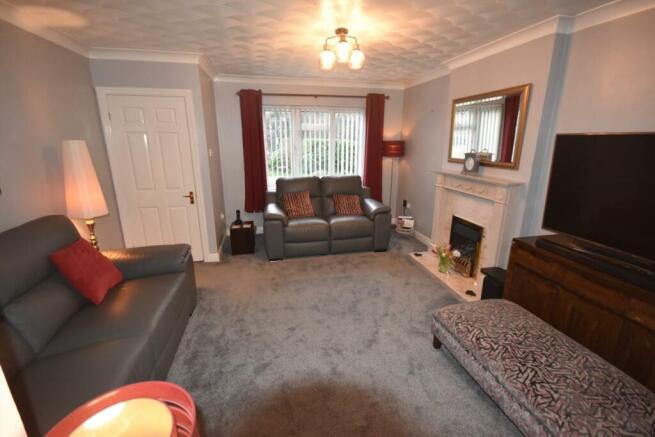 FAMILY LOUNGE