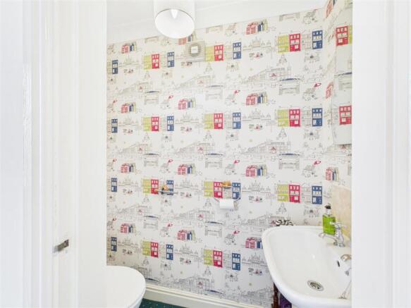 3 bed Semi-Detached for sale Image 12