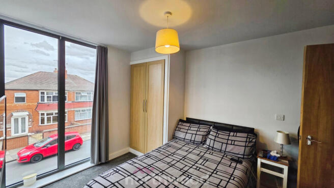 2 bed Flat to rent Image 7