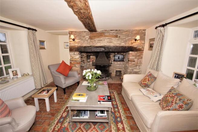 Orchard Cottage - Family room 2.jpg