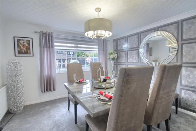 3 bed Semi-Detached for sale Image 8