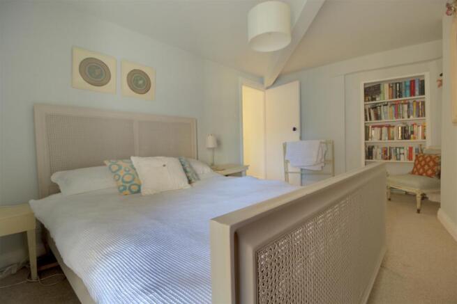 Master Bedroom .2.jpg
