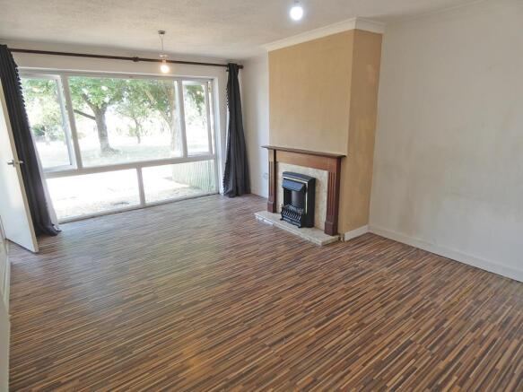 2305loungediningroom.jpg