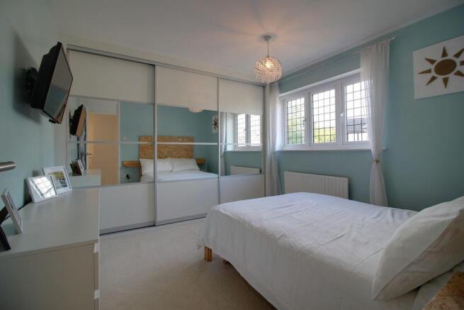 Bedroom 1 (Double)