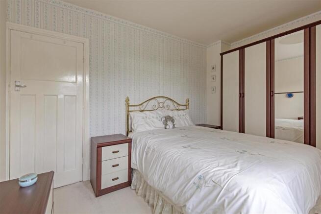 Bedroom 1-2.jpg