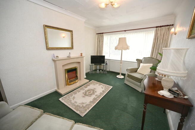 2 bed Semi-Detached Bungalow for sale Image 4