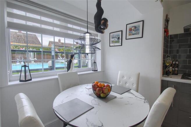 3 bed Semi-Detached for sale Image 12