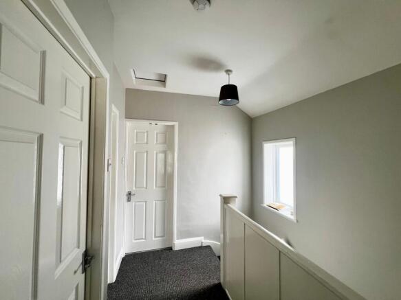 3 bed Semi-Detached for sale Image 10