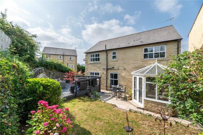 4 bed Detached for sale Image 12