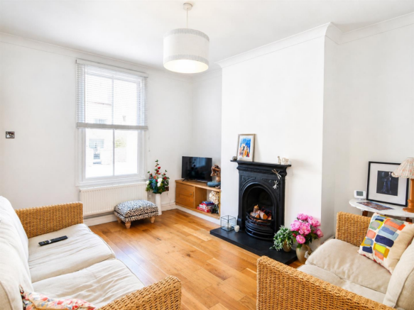 2 bed Terraced for sale Image 2
