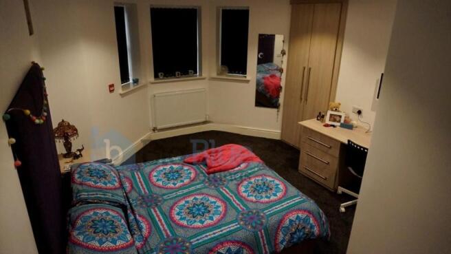 8 bed Terraced to rent Image 6