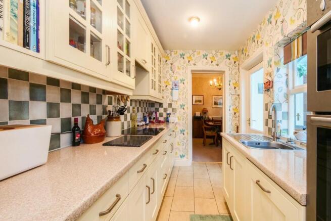 3 bed Terraced for sale Image 6