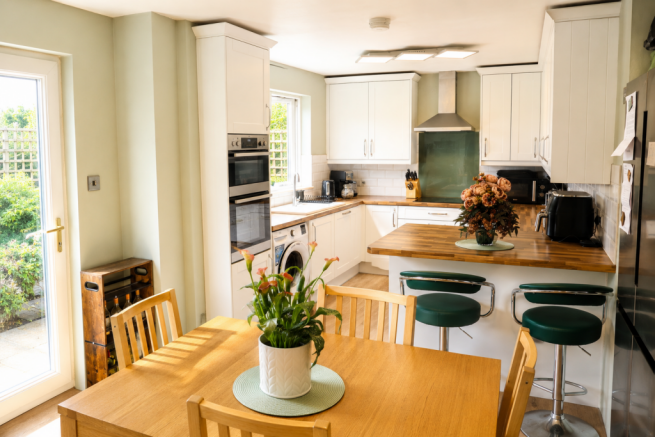 New Modern Kitchen.png