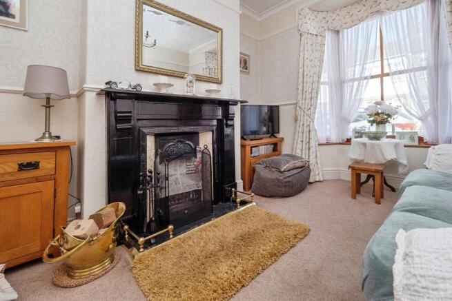 2 bed Terraced for sale Image 6