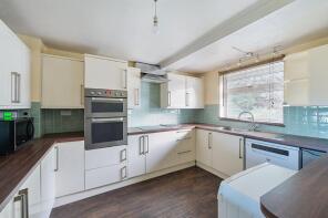 1a, Station Avenue, Epsom KT19 9UD