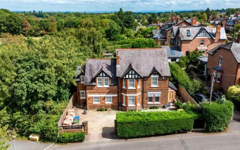 Whitbarrow Road, Lymm, Cheshire, WA13