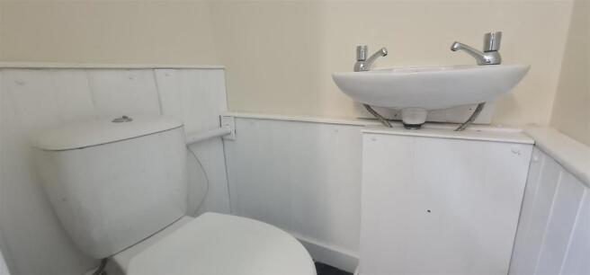 DOWNSTAIRS CLOAKROOM