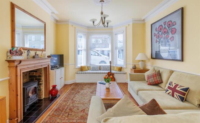 Elegant sitting room with bay window
