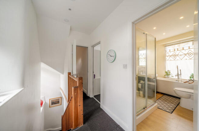 3 bed Terraced for sale Image 8