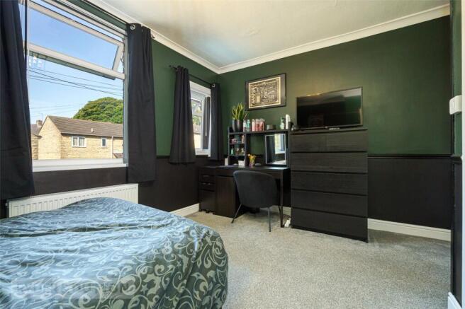 3 bed Terraced for sale Image 9