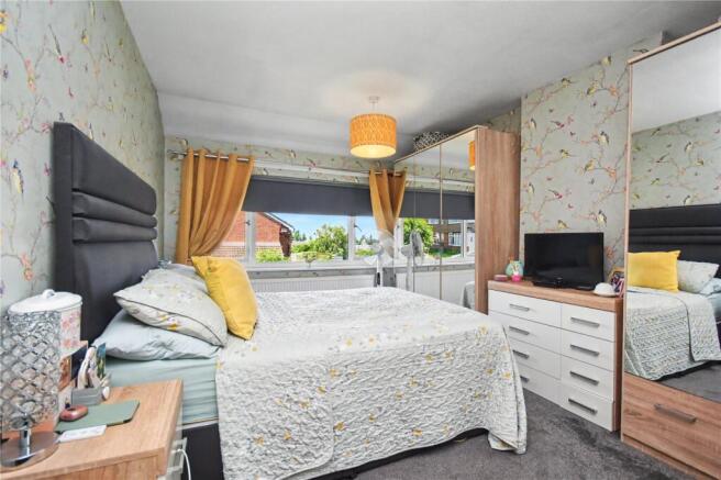3 bed Semi-Detached for sale Image 6