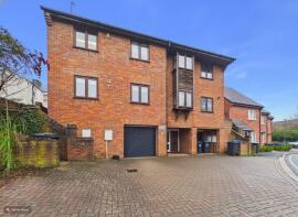 4, Old Bell Court, Hemel Hempstead HP2 5XD