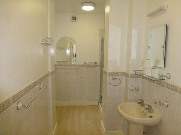 Ensuite