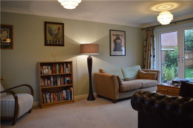 Through Lounge
