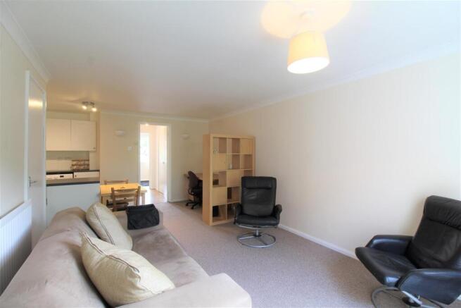 2 Living Room.JPG