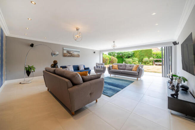 1325445-8-6877953...