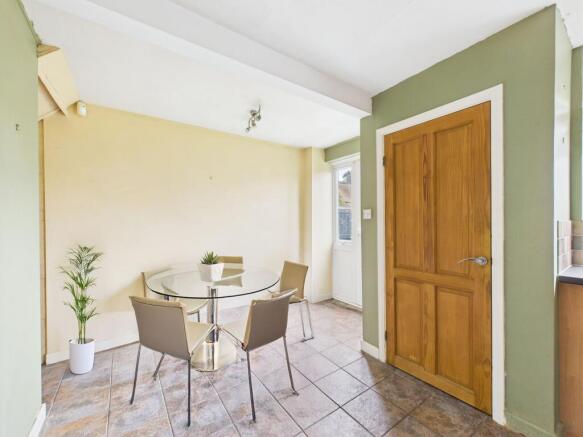 Dining Area (Virtually Furnished)