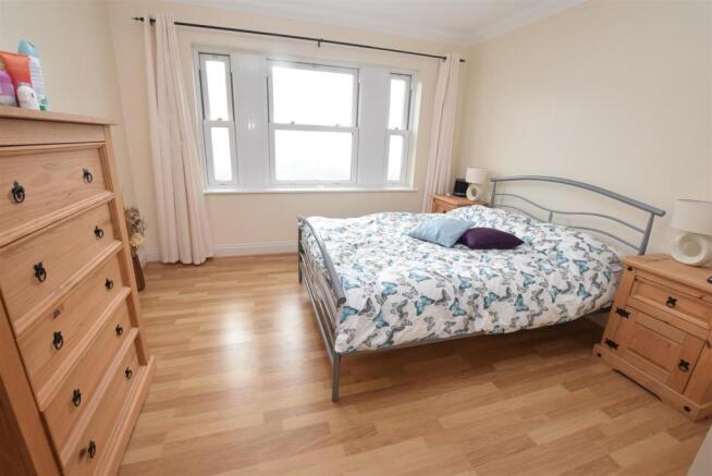 Bedroom 1a.JPG