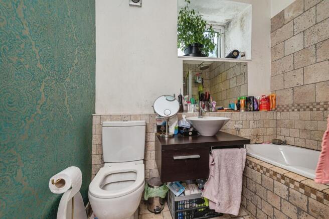 2 bed House for sale Image 9