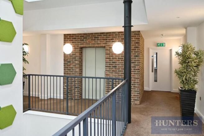 2 bed Apartment for sale Image 12