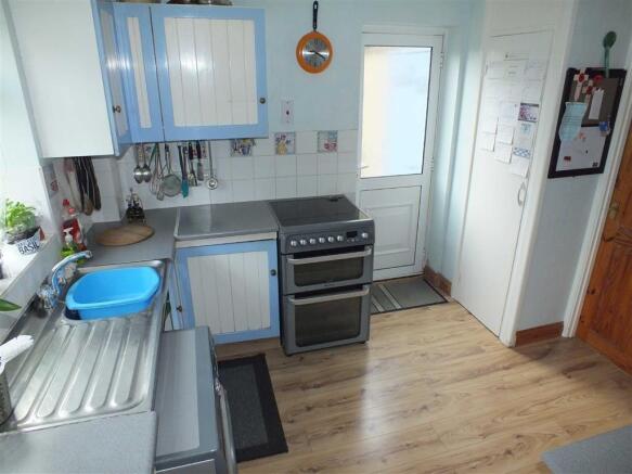 Photo 8