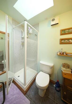 18 Gilian Rd 2486.JP